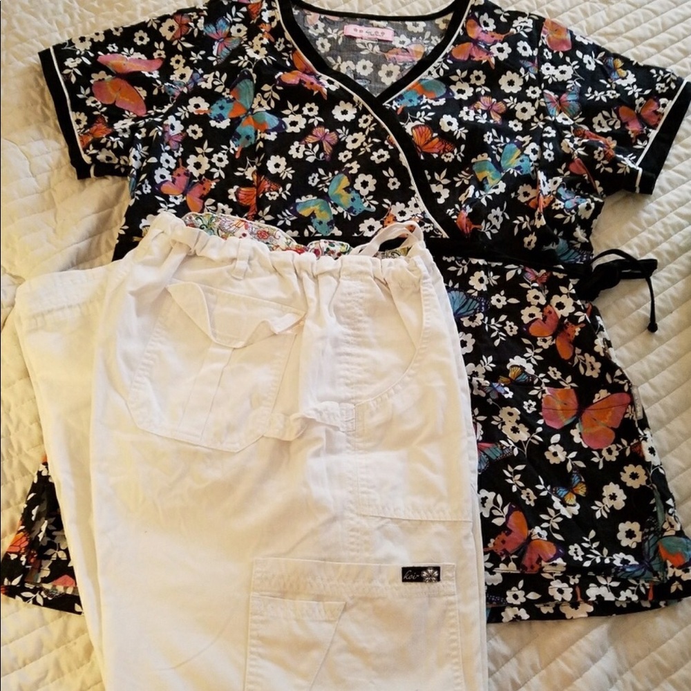 Koi scrubs. XXl Top. Xl 701 Lindsey pants.